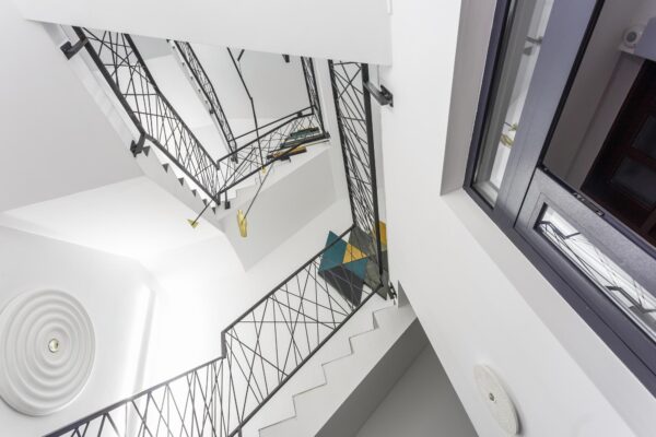Cum să proiectezi și construiești scări interioare funcționale și sigure