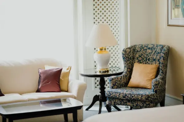 8 reguli esențiale pentru amenajarea unui living cu aspect premium